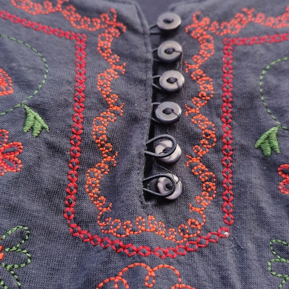 Vintage Shenanigans Embroidered Flower Nature Top - Picture 4 of 6